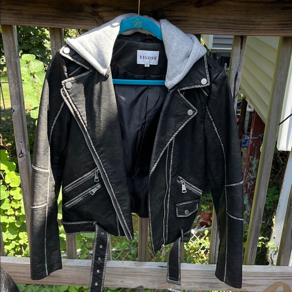 Vigoss Black Leather Jacket with Gray Details